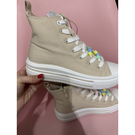 boting mustang color crema