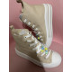 boting mustang color crema